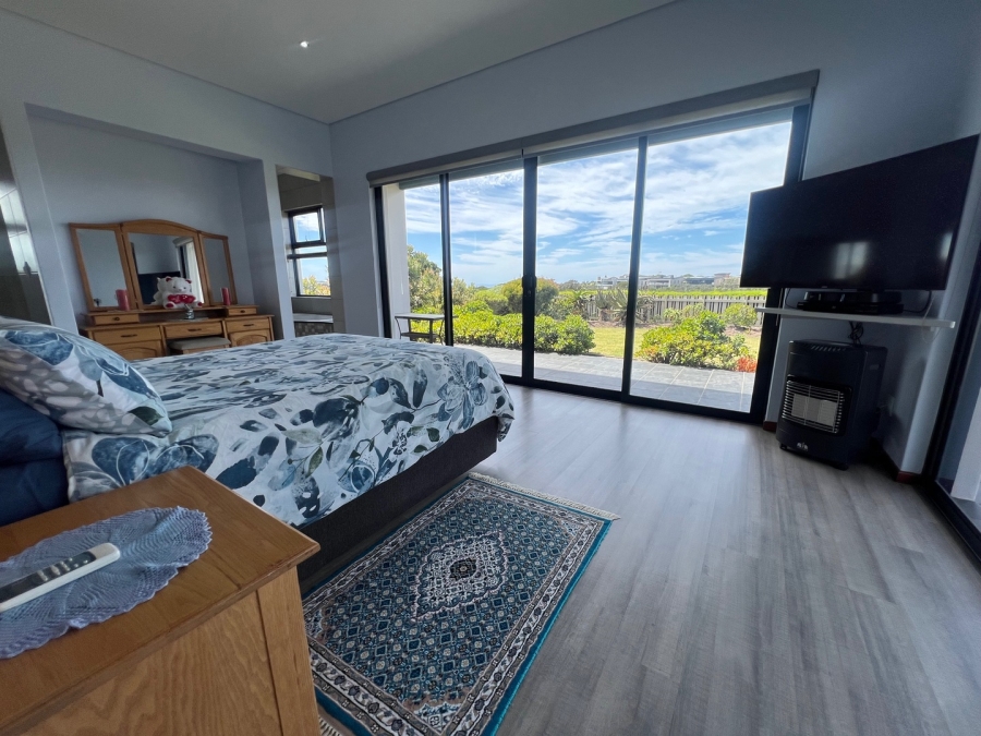 3 Bedroom Property for Sale in Oubaai Western Cape